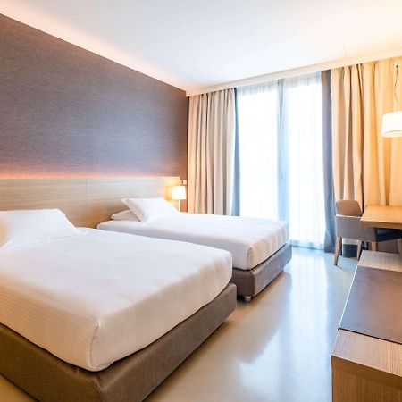 Hsm Hotel San Martino Garbagnate Monastero Εξωτερικό φωτογραφία